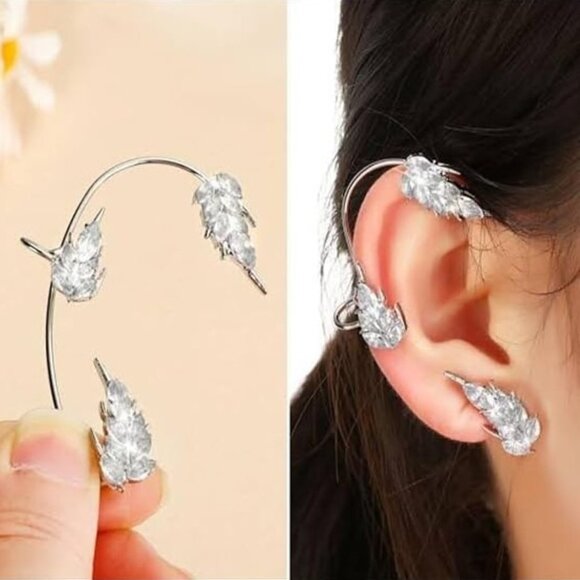 Left Ear Cubic Zirconia Climber Ear Cuff Crawler NWT - Picture 1 of 5